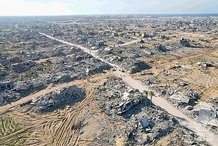 An_aerial_view_showing_destruction_in_Rafah_after_Israeli_forces_withdrawal_and_as_the_ceasefire_took_hold,_Gaza_Strip-small